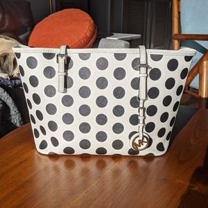Black and White Michael Kors Tote bag